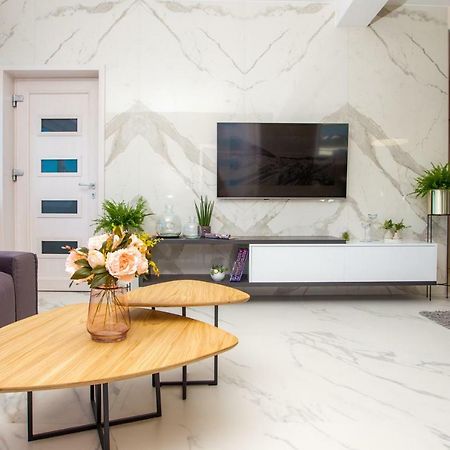 Apartmani Paklenica Noa Starigrad Paklenica Exteriör bild