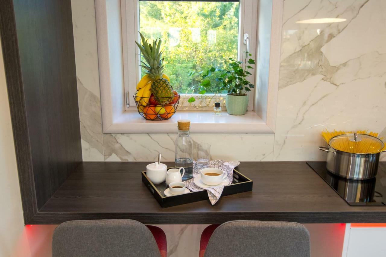 Apartmani Paklenica Noa Starigrad Paklenica Exteriör bild