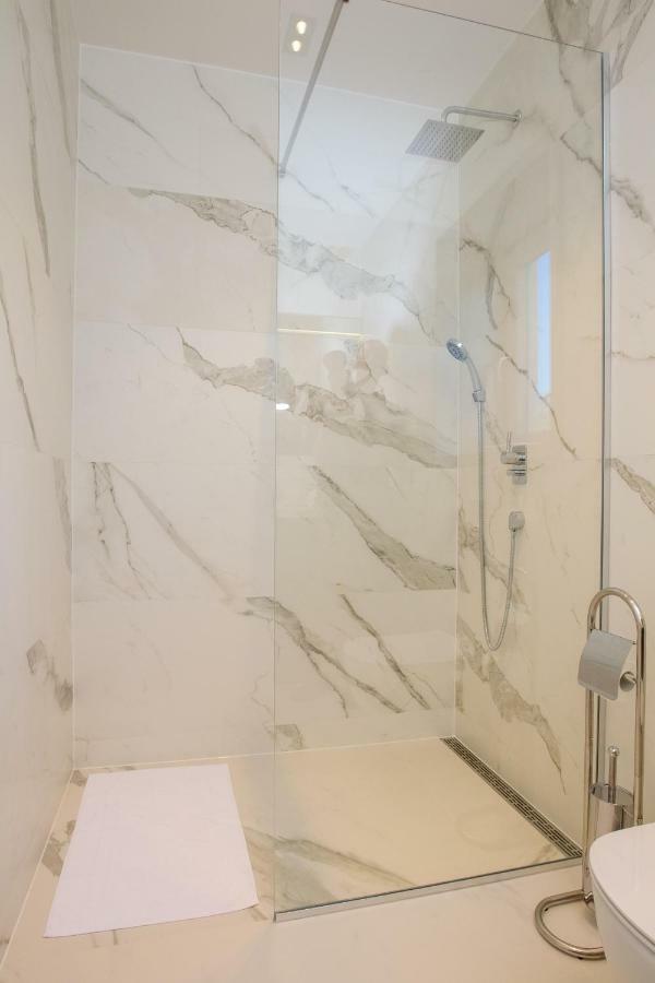 Apartmani Paklenica Noa Starigrad Paklenica Exteriör bild