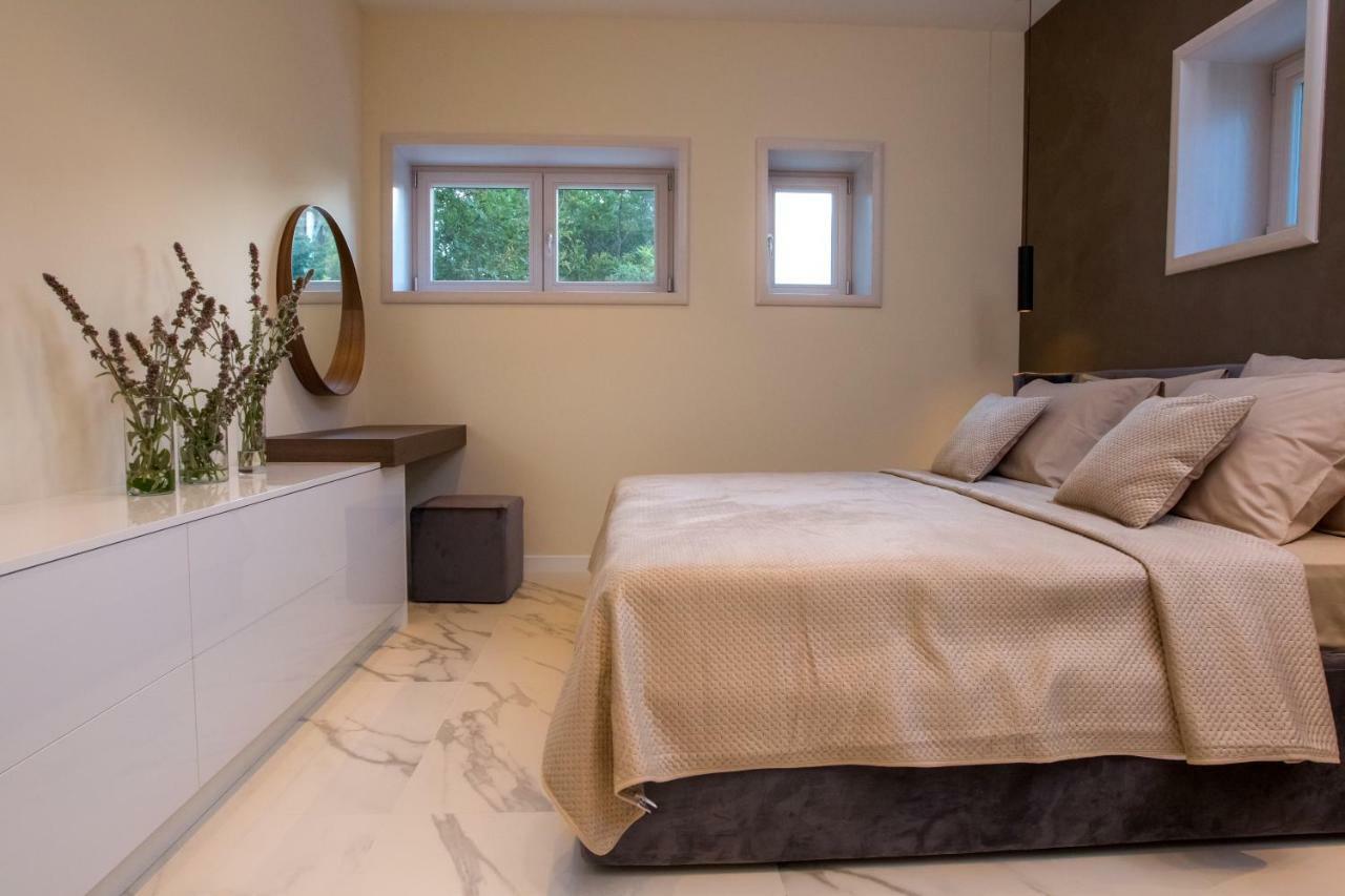 Apartmani Paklenica Noa Starigrad Paklenica Exteriör bild