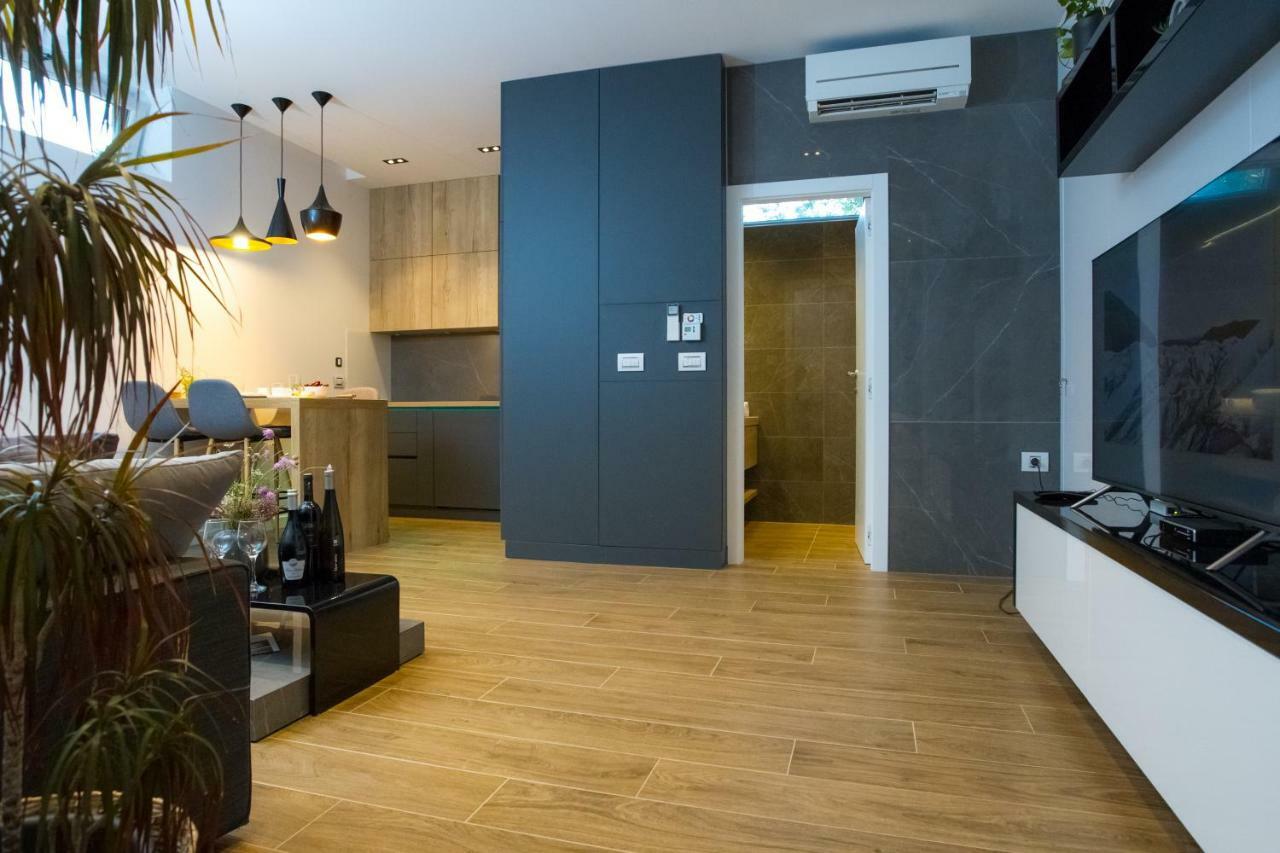 Apartmani Paklenica Noa Starigrad Paklenica Exteriör bild