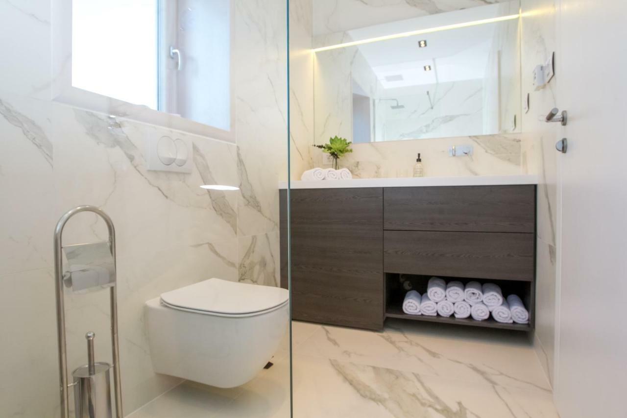 Apartmani Paklenica Noa Starigrad Paklenica Exteriör bild