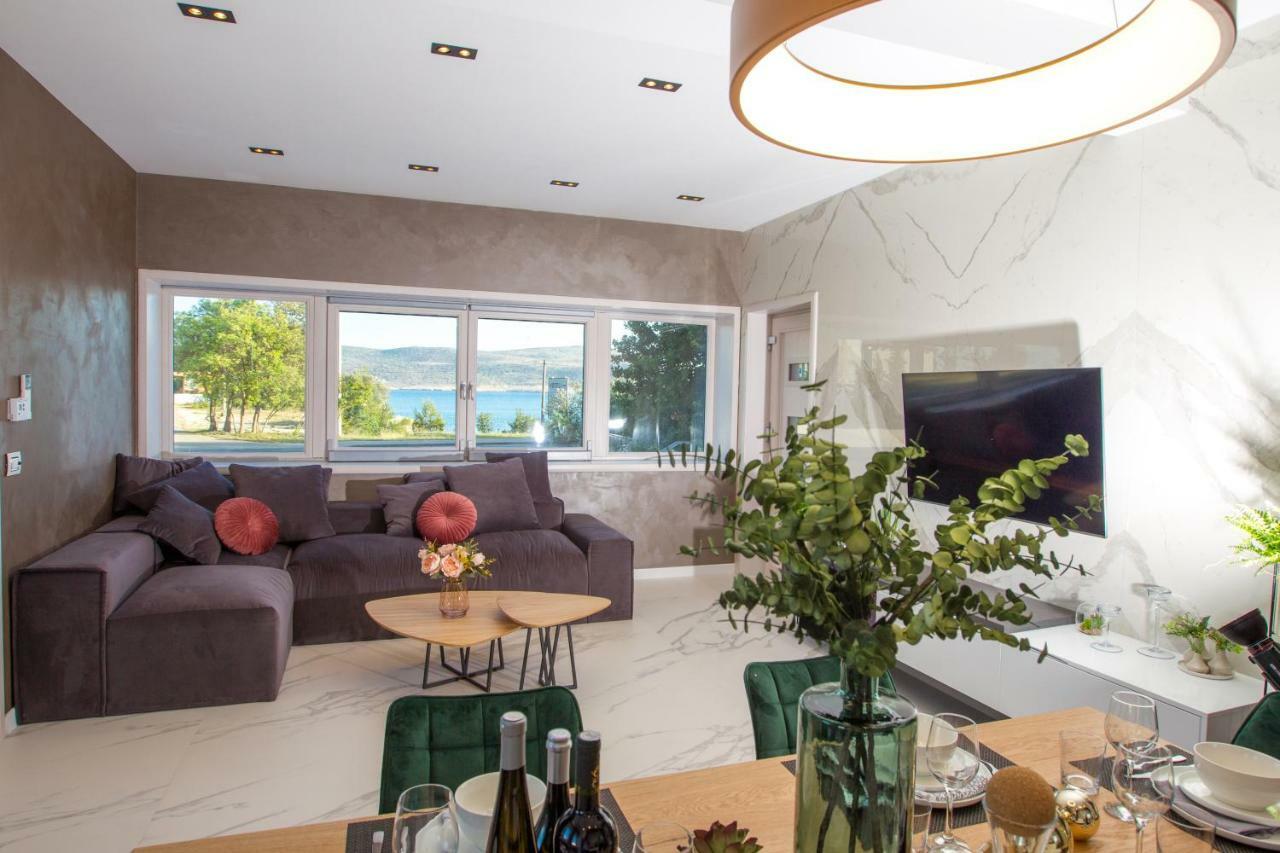 Apartmani Paklenica Noa Starigrad Paklenica Exteriör bild