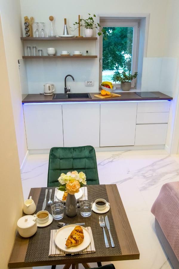 Apartmani Paklenica Noa Starigrad Paklenica Exteriör bild