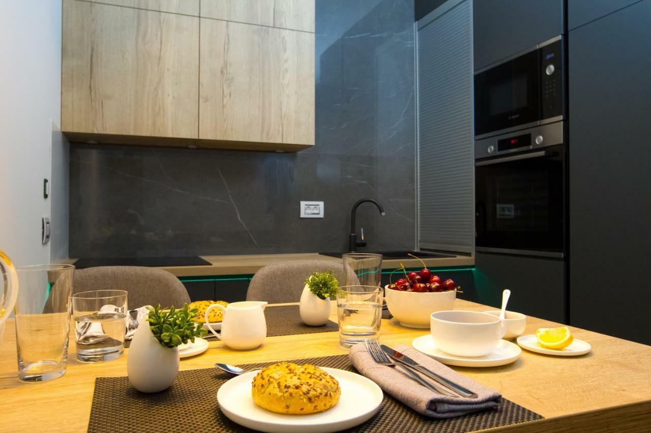 Apartmani Paklenica Noa Starigrad Paklenica Exteriör bild