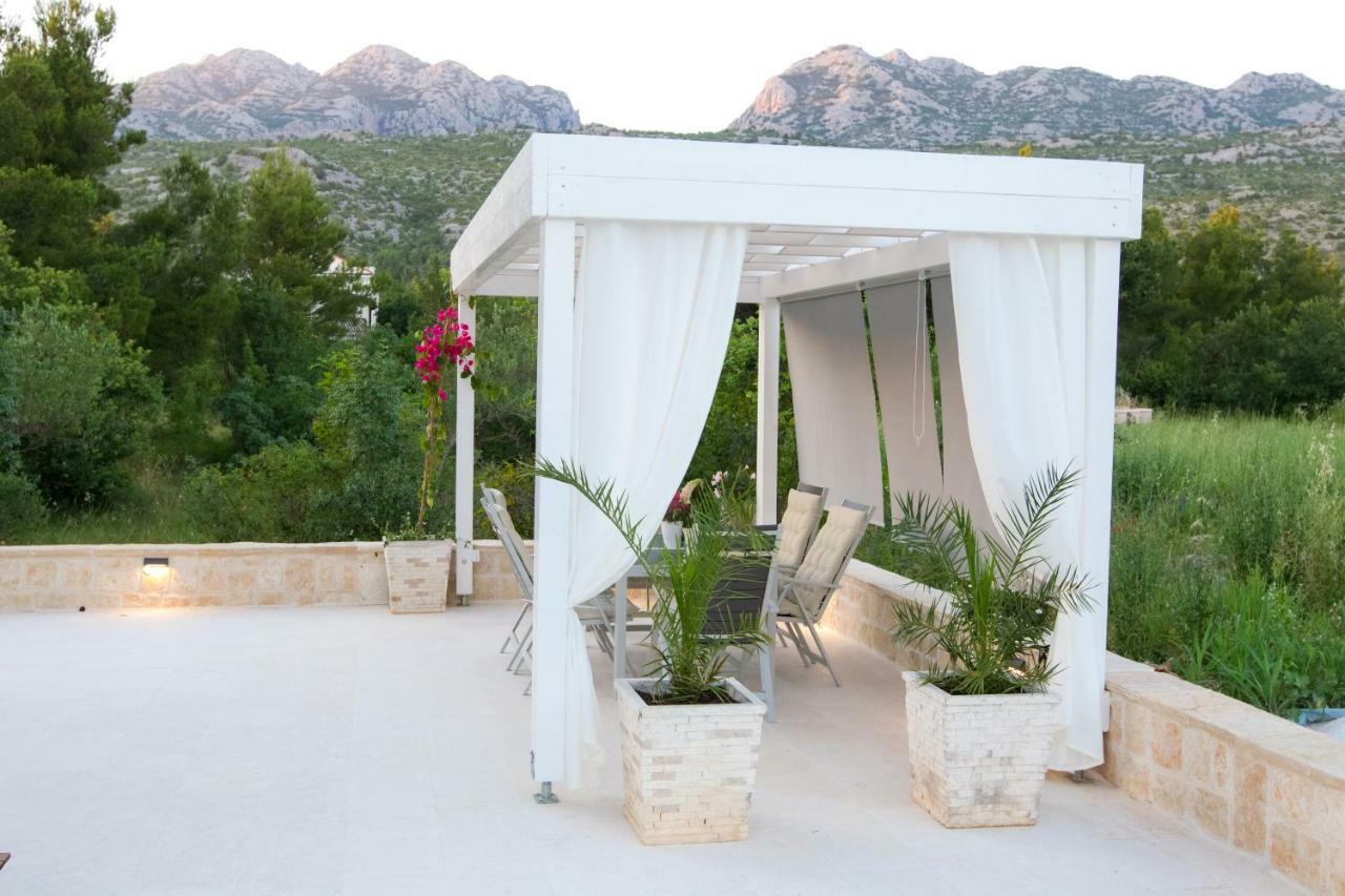 Apartmani Paklenica Noa Starigrad Paklenica Exteriör bild