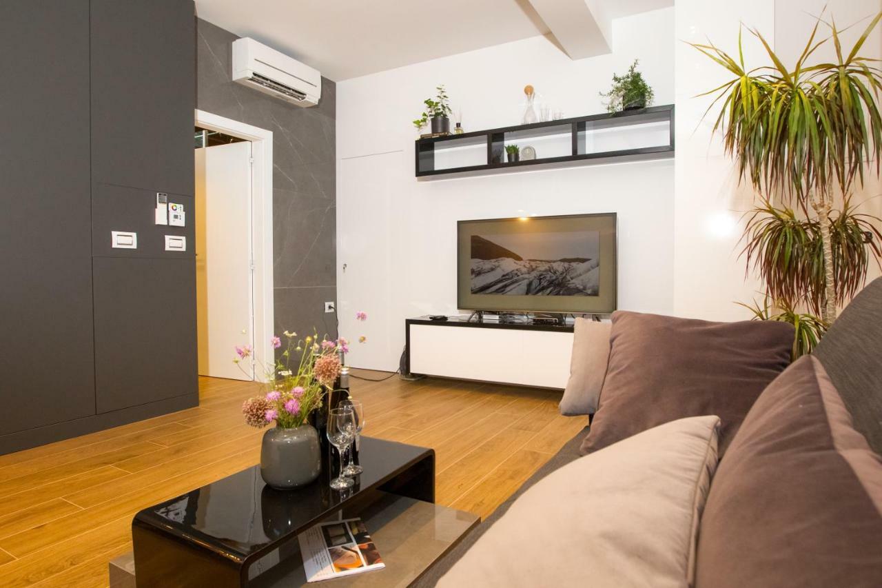 Apartmani Paklenica Noa Starigrad Paklenica Exteriör bild
